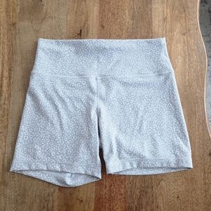 lululemon athletica Light Gray Leopard Print Bike Shorts